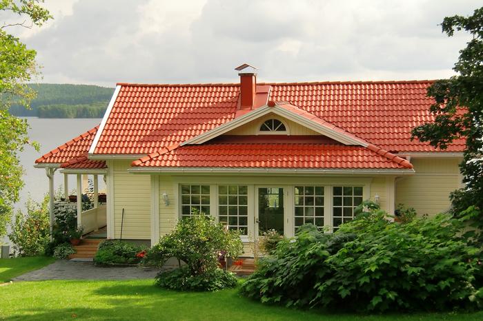 Rakennusliikeen saneeraama mökki5