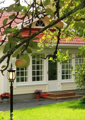 Rakennusliikeen saneeraama mökki2
